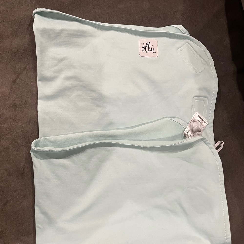 The Ollie World Swaddle - Sky blue